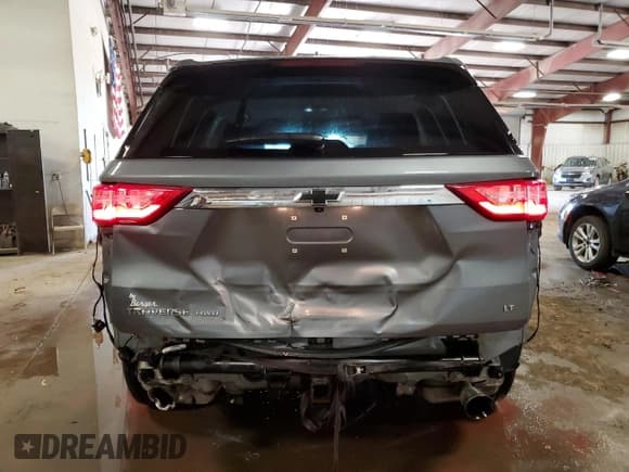 ✅ 2020 Chevrolet Traverse LT Cloth • VIN: 1GNEVGKW0LJ263144 • Lot: 68481324. Wystawiony na Copart z przebiegiem 68 176 mil. Bezpłatny archiwum sprzedaży aukcyjnych z USA i szczegółowy raport historii pojazdu na DreamBid. Zdjęcie 6.
