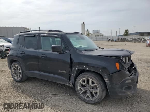 ✅ 2015 Jeep Renegade Latitude • VIN: ZACCJABT3FPB25035 • Lot: 81846115. Listed on Copart with 152,434 mi. Free auction sales archive from the USA and detailed vehicle history report at DreamBid. Image 4.