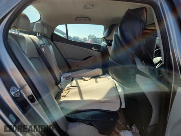 ✅ 2012 Kia Optima EX • VIN: 5XXGN4A72CG029392 • Lot: 82377105. Wystawiony na Copart z przebiegiem Nie podano. Bezpłatny archiwum sprzedaży aukcyjnych z USA i szczegółowy raport historii pojazdu na DreamBid. Zdjęcie 10.