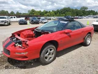 2002 Chevrolet Camaro Z28 z VIN 2G1FP22G122172012, wystawiony jako Copart lot #64937695 z przebiegiem Nie podano mil oraz Szkoda całkowita • Salvage title. Historia ofert i sprzedaży dostępna na DreamBid. Obrazek 1.