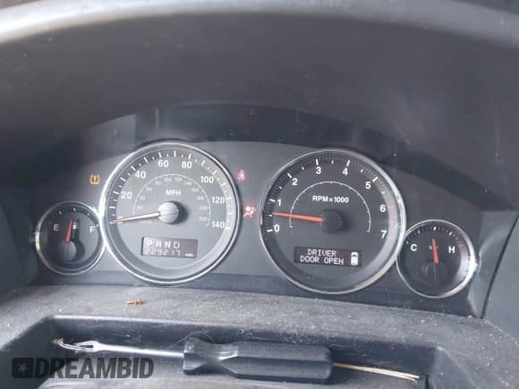 ✅ 2008 Jeep Commander Sport • VIN: 1J8HG48K08C187691 • Lot: 41898517. Listed on IAAI with 229,217 mi. Free auction sales archive from the USA and detailed vehicle history report at DreamBid. Image 7.