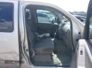 ✅ 2013 Nissan Frontier SL • VIN: 1N6AD0ER9DN761261 • Lot: 42587067. Wystawiony na IAAI z przebiegiem 240 063 mil. Bezpłatny archiwum sprzedaży aukcyjnych z USA i szczegółowy raport historii pojazdu na DreamBid. Zdjęcie 5.