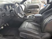 ✅ 2013 Dodge Challenger R/T Plus • VIN: 2C3CDYBT1DH600586 • Lot: 91699605. Wystawiony na Copart z przebiegiem 134 482 mil. Bezpłatny archiwum sprzedaży aukcyjnych z USA i szczegółowy raport historii pojazdu na DreamBid. Zdjęcie 7.