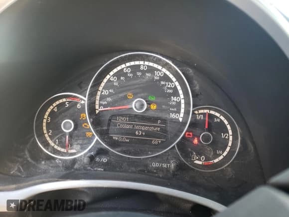 ✅ 2014 Volkswagen Beetle 2.0L TDI • VIN: 3VWJL7AT0EM605862 • Лот: 75652464. Опубликован ранее на Copart с пробегом 72 465 миль. Бесплатный доступ к архиву аукционных продаж из США и подробный отчёт об истории автомобиля на DreamBid. Изображение 9.