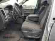 2010 Dodge 1500 SLT z VIN 1D7RB1GT0AS106144, wystawiony jako Copart lot #68361704 z przebiegiem 261 005 mil mil oraz Szkoda całkowita • Salvage title. Historia ofert i sprzedaży dostępna na DreamBid. Obrazek 7.