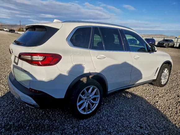 ✅ 2020 BMW X5 xDrive40i • VIN: 5UXCR6C03L9B31958 • Lot: 85438465. Wystawiony na Copart z przebiegiem 113 894 mil. Bezpłatny archiwum sprzedaży aukcyjnych z USA i szczegółowy raport historii pojazdu na DreamBid. Zdjęcie 3.