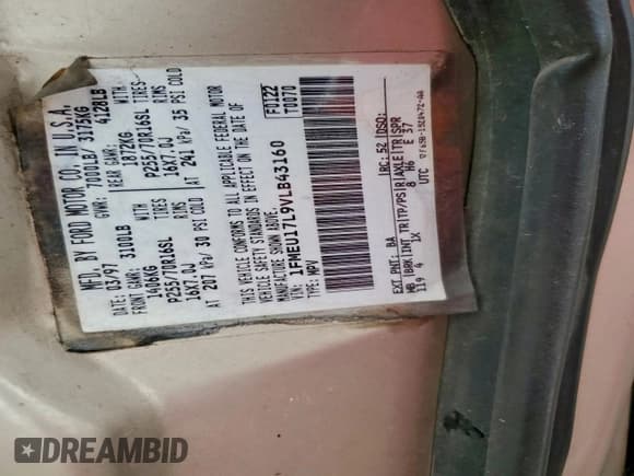 ✅ 1997 Ford Expedition XLT • VIN: 1FMEU17L9VLB43160 • Лот: 94244755. Опубликован ранее на Copart с пробегом 204 162 миль. Бесплатный доступ к архиву аукционных продаж из США и подробный отчёт об истории автомобиля на DreamBid. Изображение 13.