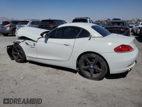 ✅ 2014 BMW Z4 sDrive28i • VIN: WBALL5C53EJ105929 • Lot: 68471205. Wystawiony na Copart z przebiegiem 87 223 mil. Bezpłatny archiwum sprzedaży aukcyjnych z USA i szczegółowy raport historii pojazdu na DreamBid. Zdjęcie 2.