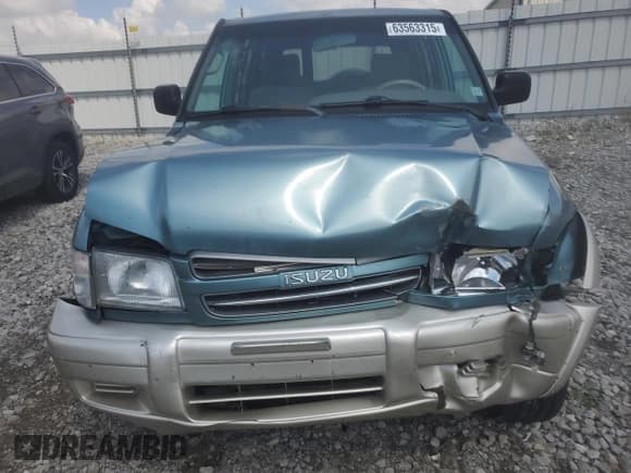 ✅ 2002 Isuzu Trooper S • VIN: JACDS58X627J06178 • Lot: 63563315. Listed on Copart with 196,912 mi. Free auction sales archive from the USA and detailed vehicle history report at DreamBid. Image 5.