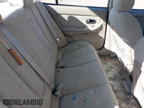 ✅ 2003 Hyundai Elantra GLS • VIN: KMHDN45D33U595053 • Lot: 41417029. Wystawiony na IAAI z przebiegiem 146 636 mil. Bezpłatny archiwum sprzedaży aukcyjnych z USA i szczegółowy raport historii pojazdu na DreamBid. Zdjęcie 8.