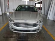 ✅ 2017 Ford Fusion SE • VIN: 3FA6P0HD6HR365698 • Lot: 65419775. Wystawiony na Copart z przebiegiem Nie podano. Bezpłatny archiwum sprzedaży aukcyjnych z USA i szczegółowy raport historii pojazdu na DreamBid. Zdjęcie 5.