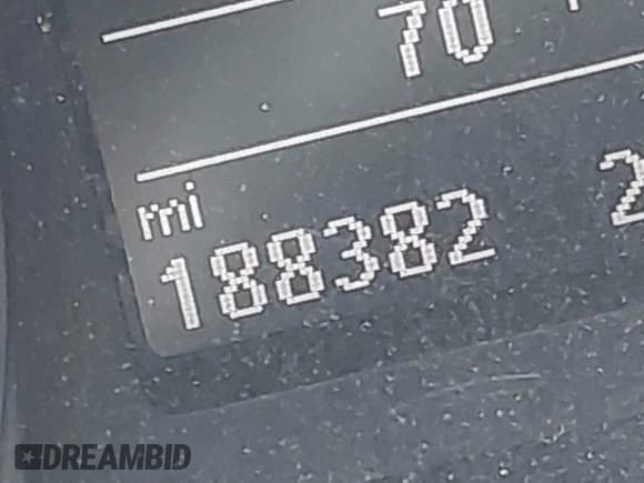 ✅ 2016 Volkswagen Passat S • VIN: 1VWAS7A36GC019397 • Лот: 41986217. Опубликован ранее на IAAI с пробегом 188 382 миль. Бесплатный доступ к архиву аукционных продаж из США и подробный отчёт об истории автомобиля на DreamBid. Изображение 15.