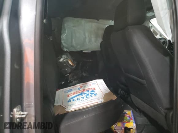 ✅ 2019 Chevrolet Silverado 1500 LT • VIN: 1GCRYDEK3KZ303886 • Lot: 52946535. Wystawiony na Copart z przebiegiem Nie podano. Bezpłatny archiwum sprzedaży aukcyjnych z USA i szczegółowy raport historii pojazdu na DreamBid. Zdjęcie 10.