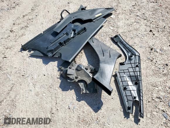 ✅ 2016 Tesla Model S 90D • VIN: 5YJSA1E42GF145883 • Лот: 81840585. Опубликован ранее на Copart с пробегом 93 720 миль. Бесплатный доступ к архиву аукционных продаж из США и подробный отчёт об истории автомобиля на DreamBid. Изображение 13.