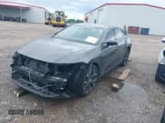 ✅ 2024 Toyota Crown XLE • VIN: JTDAAAAFXR3018186 • Lot: 42465686. Wystawiony na IAAI z przebiegiem 19 776 mil. Bezpłatny archiwum sprzedaży aukcyjnych z USA i szczegółowy raport historii pojazdu na DreamBid. Zdjęcie 2.