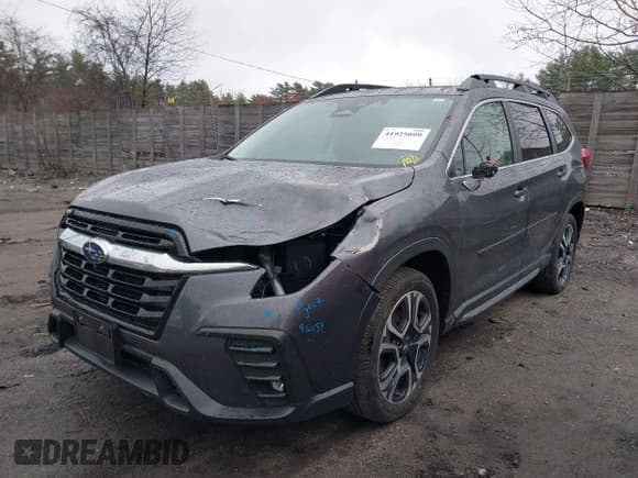 ✅ 2024 Subaru Ascent Limited • VIN: 4S4WMAUDXR3463367 • Lot: 41925099. Listed on IAAI with 5,652 mi. Free auction sales archive from the USA and detailed vehicle history report at DreamBid. Image 2.