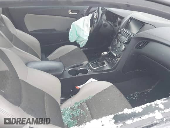 2014 Hyundai Genesis Coupe R-Spec with VIN KMHHT6KD8EU114093, listed as a IAAI auction lot 41261121 with 51,172 mi miles and . Bid and sale history available at DreamBid. Image 5.