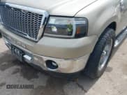 ✅ 2008 Ford F-150 XLT • VIN: 1FTPW12VX8FA91900 • Лот: 42455455. Опубликован ранее на IAAI с пробегом 329 039 миль. Бесплатный доступ к архиву аукционных продаж из США и подробный отчёт об истории автомобиля на DreamBid. Изображение 6.