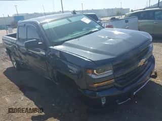 2019 Chevrolet Silverado 1500 LT с VIN 2GCVKPECXK1230437, выставлен на аукционе IAAI как лот 42579460 с пробегом 61 430 миль миль и . История ставок и продаж доступна на DreamBid. Изображение 1.