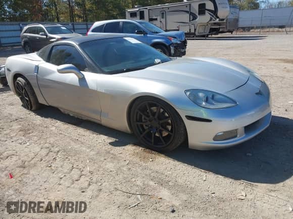 2007 Chevrolet Corvette with VIN 1G1YY25U675110091, listed as a IAAI auction lot 43511572 with 94,941 mi miles and . Bid and sale history available at DreamBid. Image 1.