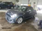 ✅ 2014 MINI Roadster S • VIN: WMWSY3C56ET594736 • Lot: 64022655. Wystawiony na Copart z przebiegiem 67 323 mil. Bezpłatny archiwum sprzedaży aukcyjnych z USA i szczegółowy raport historii pojazdu na DreamBid. Zdjęcie 1.