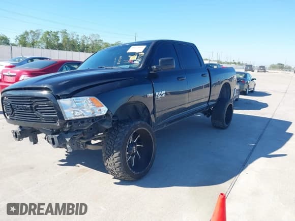 ✅ 2019 Ram 1500 SLT • VIN: 1C6RR6TT0KS572044 • Лот: 40825845. Опубликован ранее на IAAI с пробегом 122 693 миль. Бесплатный доступ к архиву аукционных продаж из США и подробный отчёт об истории автомобиля на DreamBid. Изображение 2.