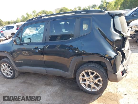 ✅ 2021 Jeep Renegade 80th Anniversary • VIN: ZACNJDBB8MPN34949 • Lot: 43151005. Wystawiony na IAAI z przebiegiem 101 566 mil. Bezpłatny archiwum sprzedaży aukcyjnych z USA i szczegółowy raport historii pojazdu na DreamBid. Zdjęcie 15.