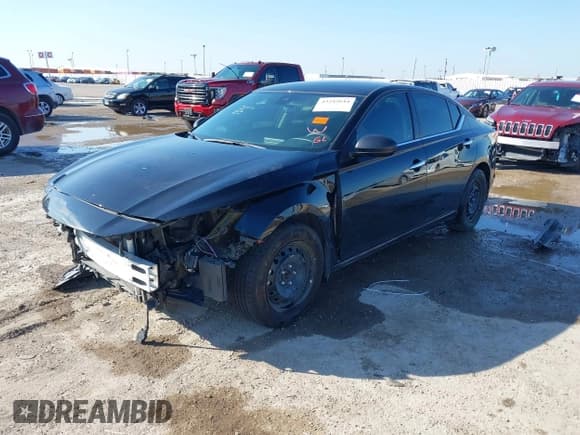 ✅ 2024 Nissan Altima S • VIN: 1N4BL4BV6RN406368 • Lot: 43242644. Wystawiony na IAAI z przebiegiem 53 007 mil. Bezpłatny archiwum sprzedaży aukcyjnych z USA i szczegółowy raport historii pojazdu na DreamBid. Zdjęcie 17.