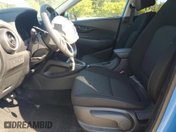 ✅ 2022 Hyundai Kona SEL • VIN: KM8K6CAB6NU871084 • Лот: 71026834. Опубликован ранее на Copart с пробегом 35 772 миль. Бесплатный доступ к архиву аукционных продаж из США и подробный отчёт об истории автомобиля на DreamBid. Изображение 7.