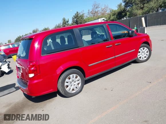 ✅ 2015 Dodge Grand Caravan SE • VIN: 2C4RDGBG2FR606509 • Lot: 43578239. Wystawiony na IAAI z przebiegiem 152 034 mil. Bezpłatny archiwum sprzedaży aukcyjnych z USA i szczegółowy raport historii pojazdu na DreamBid. Zdjęcie 4.