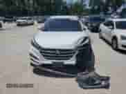 2017 Hyundai Tucson Night Edition with VIN KM8J3CA27HU328559, listed as a Copart auction lot 60818115 with 85,222 mi miles and Salvage title. Bid and sale history available at DreamBid. Image 5.