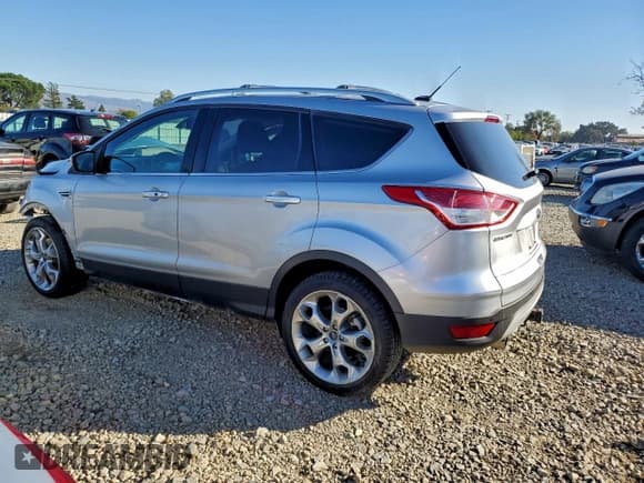 ✅ 2013 Ford Escape Titanium • VIN: 1FMCU0J97DUD18318 • Lot: 94751285. Listed on Copart with 32,589 mi. Free auction sales archive from the USA and detailed vehicle history report at DreamBid. Image 2.