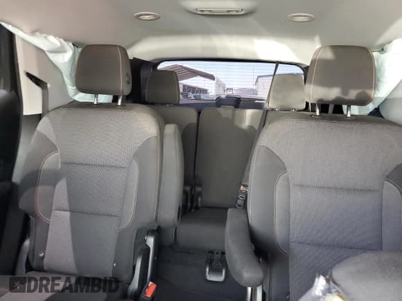 ✅ 2018 Chevrolet Traverse LT Cloth • VIN: 1GNERGKW1JJ116896 • Lot: 65275594. Wystawiony na Copart z przebiegiem 97 398 mil. Bezpłatny archiwum sprzedaży aukcyjnych z USA i szczegółowy raport historii pojazdu na DreamBid. Zdjęcie 10.