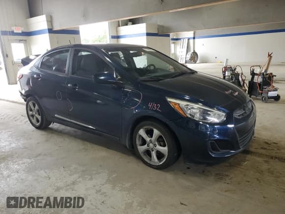✅ 2016 Hyundai Accent SE • VIN: KMHCT4AE9GU080452 • Лот: 71709274. Опубликован ранее на Copart с пробегом 136 742 миль. Бесплатный доступ к архиву аукционных продаж из США и подробный отчёт об истории автомобиля на DreamBid. Изображение 4.