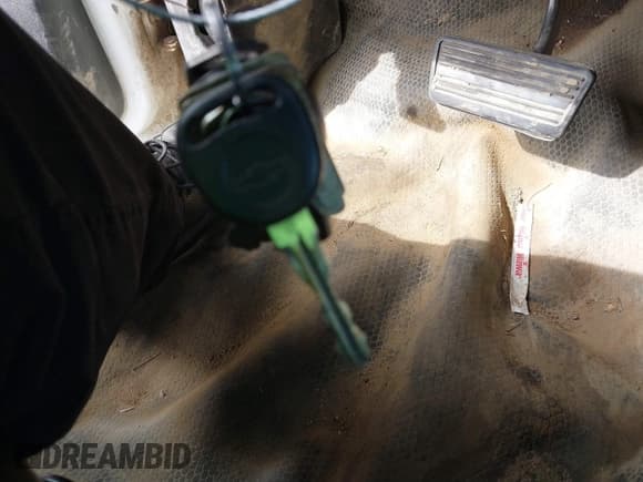 ✅ 2014 Chevrolet Silverado 2500HD LT • VIN: 1GC1KXE83EF156026 • Lot: 41830549. Listed on IAAI with 96,619 mi. Free auction sales archive from the USA and detailed vehicle history report at DreamBid. Image 11.