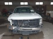 ✅ 2008 Chevrolet Silverado 2500HD 1LT • VIN: 1GCHK29K98E181238 • Lot: 41468155. Wystawiony na IAAI z przebiegiem 218 406 mil. Bezpłatny archiwum sprzedaży aukcyjnych z USA i szczegółowy raport historii pojazdu na DreamBid. Zdjęcie 12.