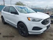 ✅ 2024 Ford Edge SE • VIN: 2FMPK4G9XRBA31977 • Lot: 43700570. Wystawiony na IAAI z przebiegiem 20 014 mil. Bezpłatny archiwum sprzedaży aukcyjnych z USA i szczegółowy raport historii pojazdu na DreamBid. Zdjęcie 1.