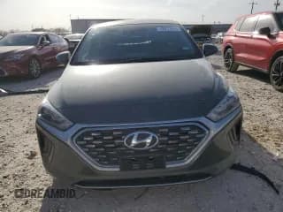✅ 2022 Hyundai Ioniq Blue • VIN: KMHC65LC2NU281535 • Lot: 48211845. Wystawiony na Copart z przebiegiem 43 953 mil. Bezpłatny archiwum sprzedaży aukcyjnych z USA i szczegółowy raport historii pojazdu na DreamBid. Zdjęcie 5.