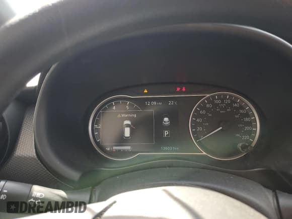 ✅ 2018 Nissan Kicks S • VIN: 3N1CP5CU9JL530821 • Lot: 71975755. Wystawiony na Copart z przebiegiem 136 031 mil. Bezpłatny archiwum sprzedaży aukcyjnych z USA i szczegółowy raport historii pojazdu na DreamBid. Zdjęcie 9.