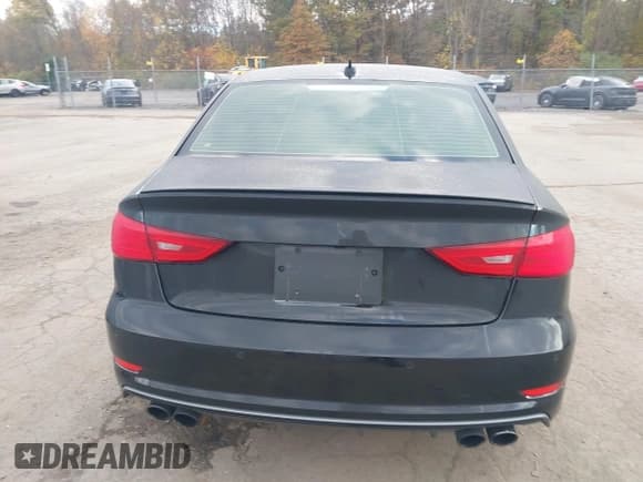 ✅ 2016 Audi S3 Premium Plus • VIN: WAUB1GFF4G1096405 • Lot: 43510317. Wystawiony na IAAI z przebiegiem 64 133 mil. Bezpłatny archiwum sprzedaży aukcyjnych z USA i szczegółowy raport historii pojazdu na DreamBid. Zdjęcie 17.
