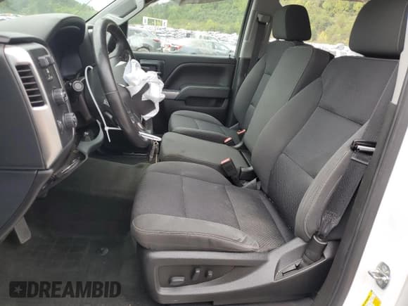 ✅ 2018 Chevrolet Silverado 1500 LT • VIN: 3GCUKREC5JG401737 • Лот: 70502254. Опубликован ранее на Copart с пробегом Не указан. Бесплатный доступ к архиву аукционных продаж из США и подробный отчёт об истории автомобиля на DreamBid. Изображение 7.