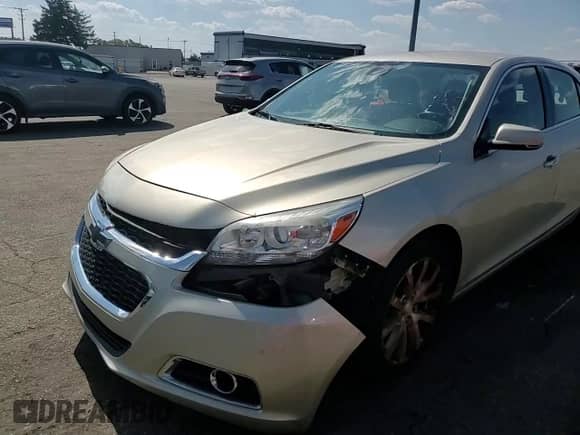 2016 Chevrolet Malibu LTZ z VIN 1G11E5SA3GF108766, wystawiony jako Copart lot #80167735 z przebiegiem 170 493 mil mil oraz Szkoda całkowita • Salvage title. Historia ofert i sprzedaży dostępna na DreamBid. Obrazek 14.