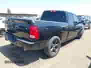 2018 Ram 1500 Tradesman z VIN 1C6RR6FTXJS100752, wystawiony jako IAAI lot #42283635 z przebiegiem 91 347 mil mil oraz . Historia ofert i sprzedaży dostępna na DreamBid. Obrazek 4.