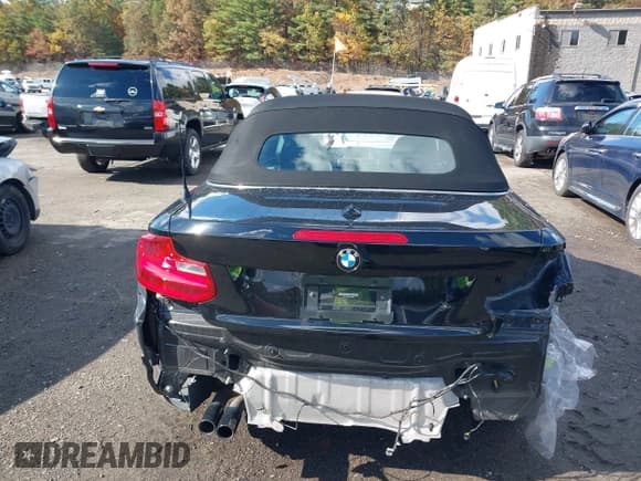 ✅ 2016 BMW 2 Series 228i xDrive • VIN: WBA1L9C50GV325264 • Lot: 43466755. Listed on IAAI with 65,168 mi. Free auction sales archive from the USA and detailed vehicle history report at DreamBid. Image 16.