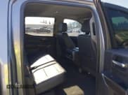 ✅ 2019 Chevrolet Silverado 1500 LT Trail Boss • VIN: 3GCPYFEDXKG202543 • Lot: 42712292. Wystawiony na IAAI z przebiegiem 125 697 mil. Bezpłatny archiwum sprzedaży aukcyjnych z USA i szczegółowy raport historii pojazdu na DreamBid. Zdjęcie 8.