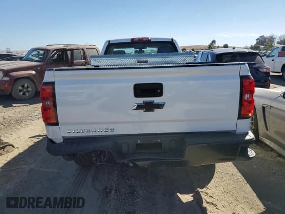 ✅ 2015 Chevrolet Silverado 1500 LS • VIN: 1GCNCPEH4FZ427271 • Лот: 76410034. Опубликован ранее на Copart с пробегом 286 089 миль. Бесплатный доступ к архиву аукционных продаж из США и подробный отчёт об истории автомобиля на DreamBid. Изображение 6.