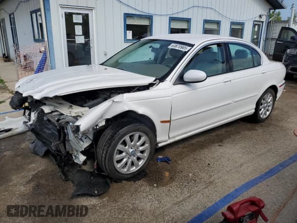 ✅ 2002 Jaguar X-Type • VIN: SAJEA51D52XC65366 • Lot: 63870905. Wystawiony na Copart z przebiegiem 55 607 mil. Bezpłatny archiwum sprzedaży aukcyjnych z USA i szczegółowy raport historii pojazdu na DreamBid. Zdjęcie 1.
