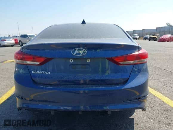 2018 Hyundai Elantra SEL z VIN 5NPD84LF5JH289351, wystawiony jako IAAI lot #43299243 z przebiegiem 118 512 mil mil oraz . Historia ofert i sprzedaży dostępna na DreamBid. Obrazek 16.