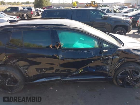 ✅ 2024 Chevrolet Equinox EV RS • VIN: 3GN7DNRP7RS241812 • Lot: 43235614. Wystawiony na IAAI z przebiegiem 8 541 mil. Bezpłatny archiwum sprzedaży aukcyjnych z USA i szczegółowy raport historii pojazdu na DreamBid. Zdjęcie 12.