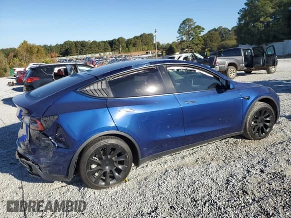 ✅ 2023 Tesla Model Y Long Range • VIN: 7SAYGDEE3PF960017 • Лот: 82737365. Опубликован ранее на Copart с пробегом Не указан. Бесплатный доступ к архиву аукционных продаж из США и подробный отчёт об истории автомобиля на DreamBid. Изображение 3.